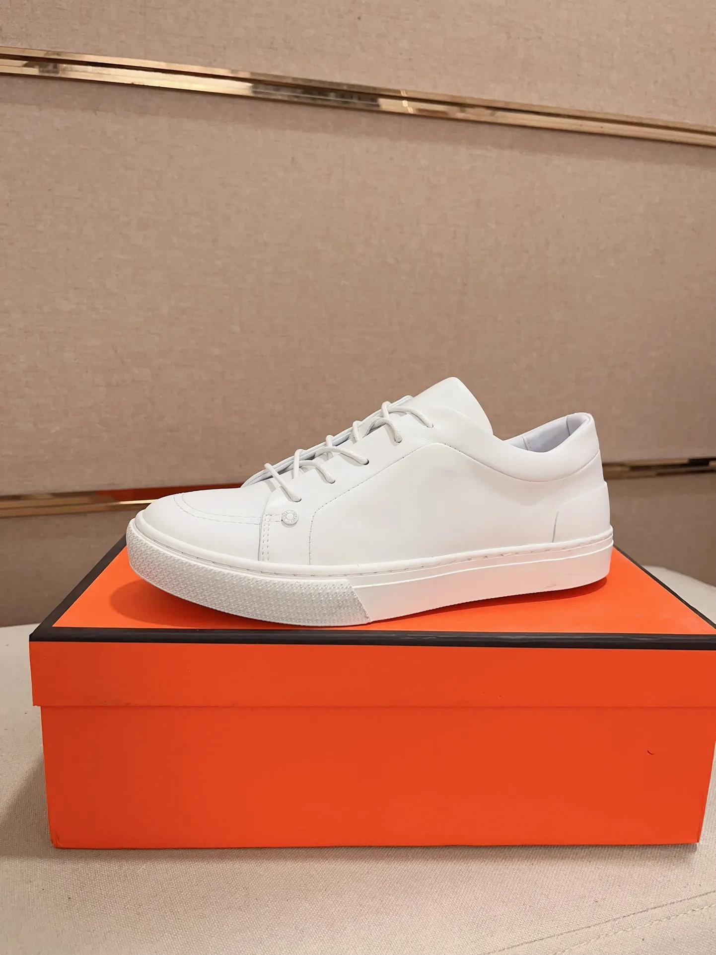 Men's clothing and shoes💰: 400💰《HERMES》【Classic Original Version】Hermès; Top 🔝 Purchasing Agency 🔍🔍Latest 🇺🇸Sold simultaneously at counters, original imported from Italy ▲▲Cow leather▲ ▲Exquisite workmanship (Italian 🇮🇹imported water-dyed 🐂cowhide lining) sole: original sole provided by the original factory, ⚠️exclusive double-layer activity·TPR·rubber·combined molded outsole; Code number: 36-44 (45/46 can be customized, non-refundable)
